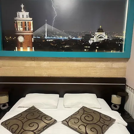 Code In Joy 4* Βελιγράδι