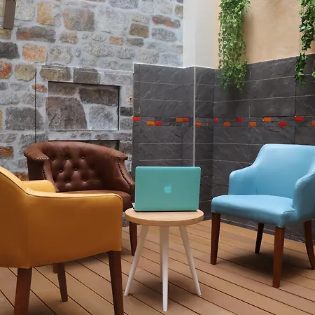 Code In Joy Bed & Breakfast Belgrade