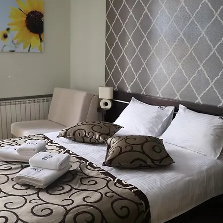 Code In Joy Bed and Breakfast Βελιγράδι