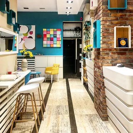 Code In Joy Oda ve Kahvaltı 4*