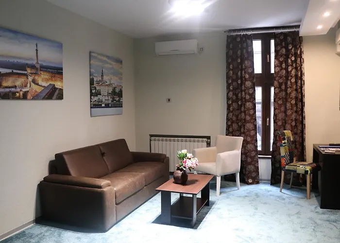 Code In Joy 4* Belgrado