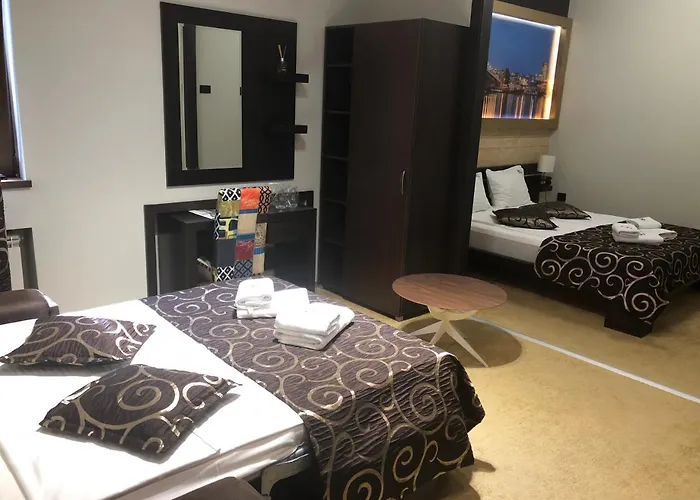 Alojamento de Acomodação e Pequeno-almoço Code In Joy 4*